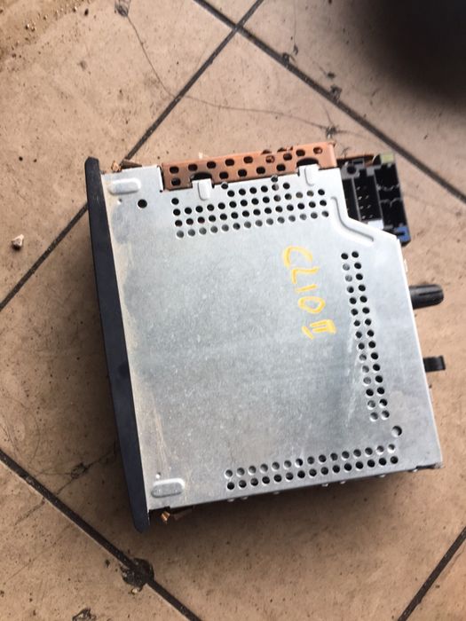 Radio oryginalne Clio II