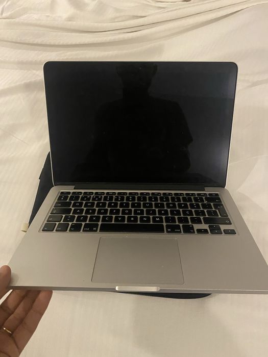 Macbook pro 13” Retina
