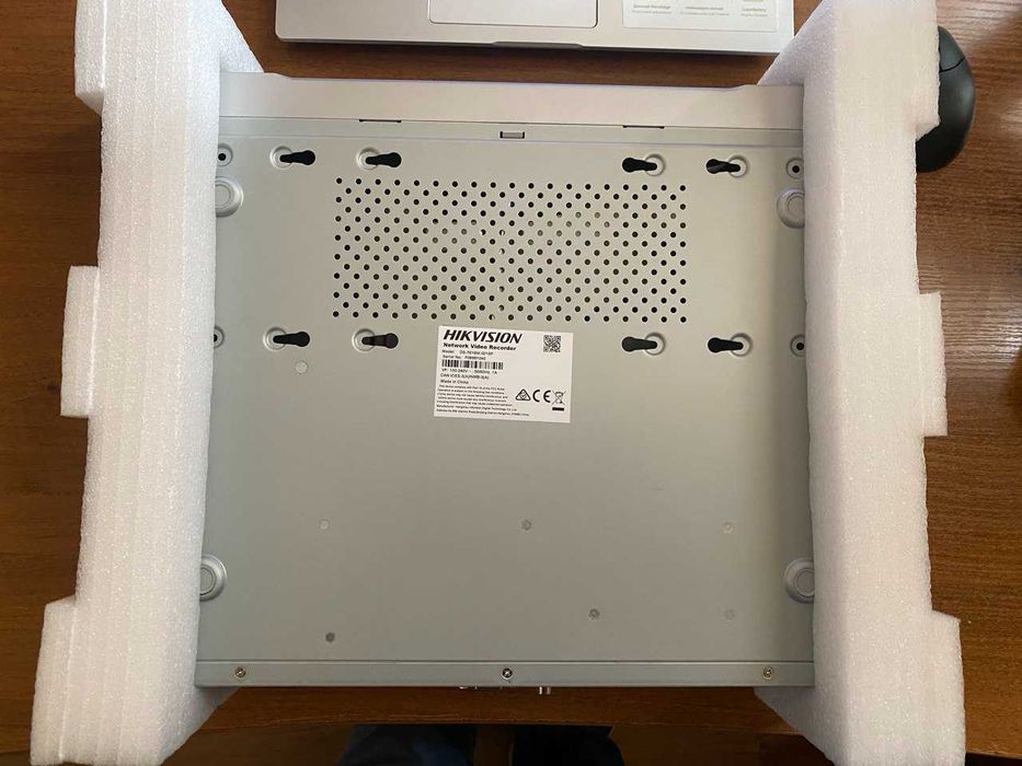 IP відеореєстратор з PoE Hikvision DS-7616NI-I2/16P 16-канальний.ТОРГ