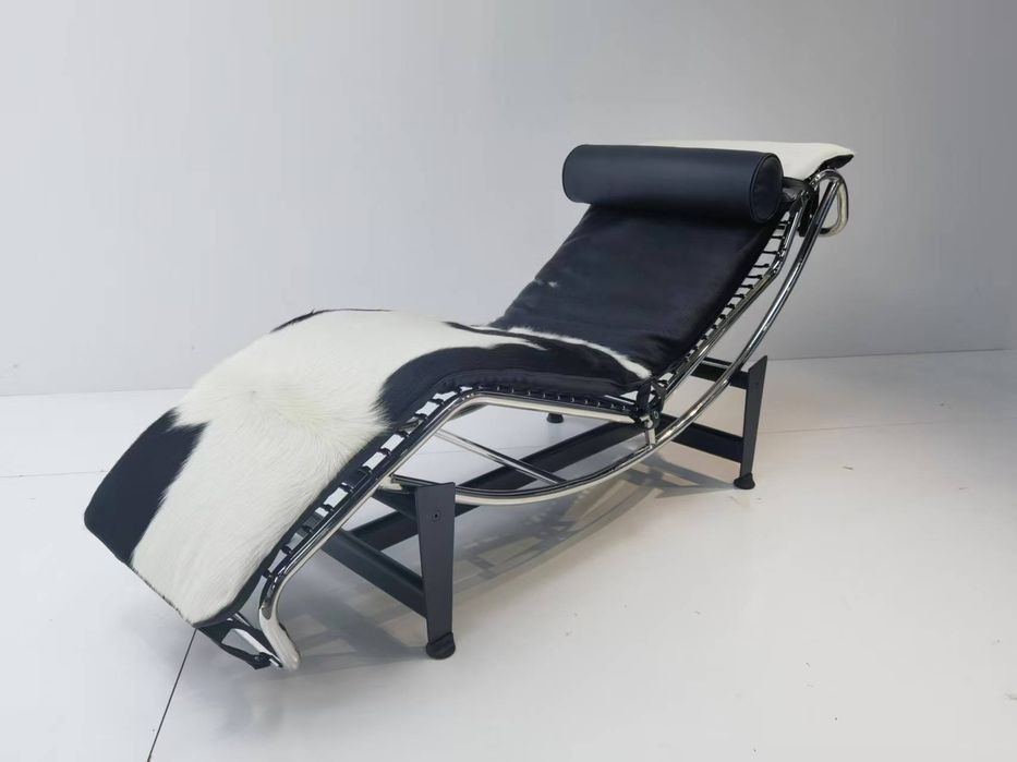 Chaise Lounge LC4