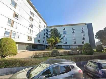 Lugar de Garagem à venda perto do Hospital São João, Porto