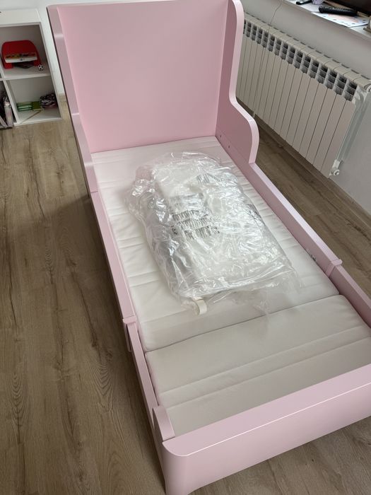 Jak NOWE Łóżko IKEA SUNDVIK  z materacem