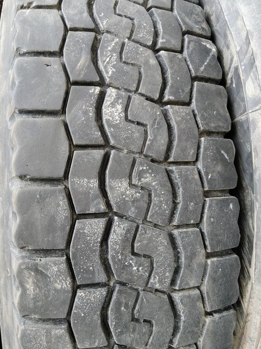 Opony 10 R22.5 ciężarowe Bridgestone napęd prowadzace