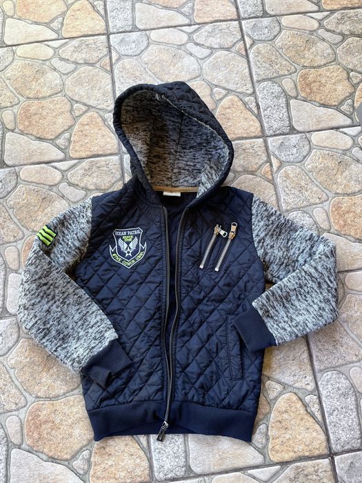 Весняна куртка на хлопчика 8років