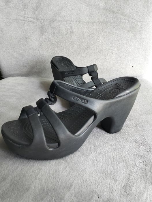 Crocs Cyprus ||| klapki na obcasie