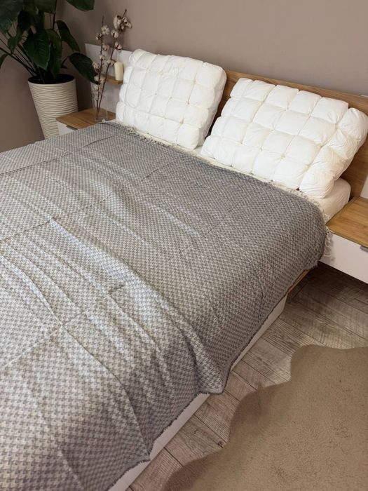 Стильний плед у скандинавському стилі покривало на ліжко покрывало