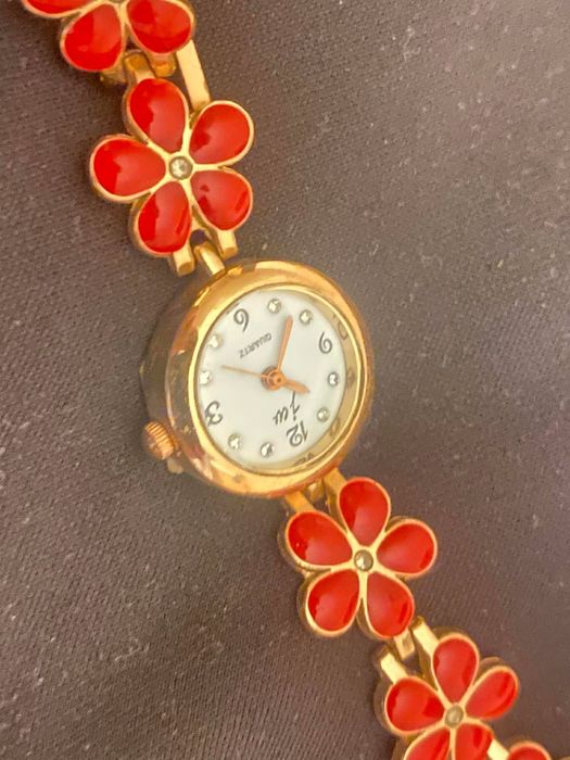 Elegancki zegarek damski | Złota bransoleta | Klasyczny designSprzedam