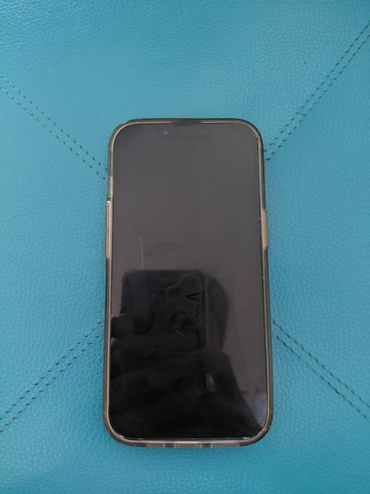 iPhone 13 em bom estado
