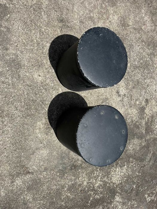 Conjunto de 2 bancos pretos