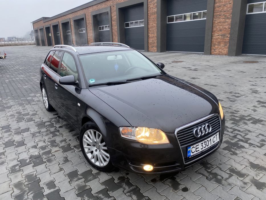 Дуже гарний стан.Колір Сірий.