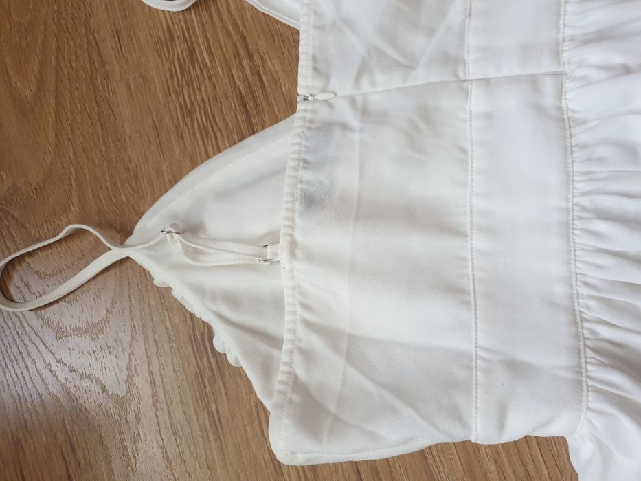 Śmietankowa sukienka na ramiączka L, dekolt