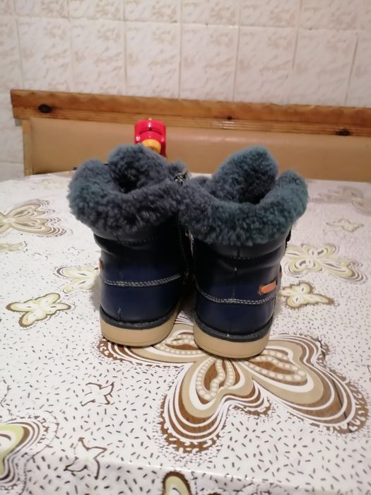 Детские кожаные сапожки на меху