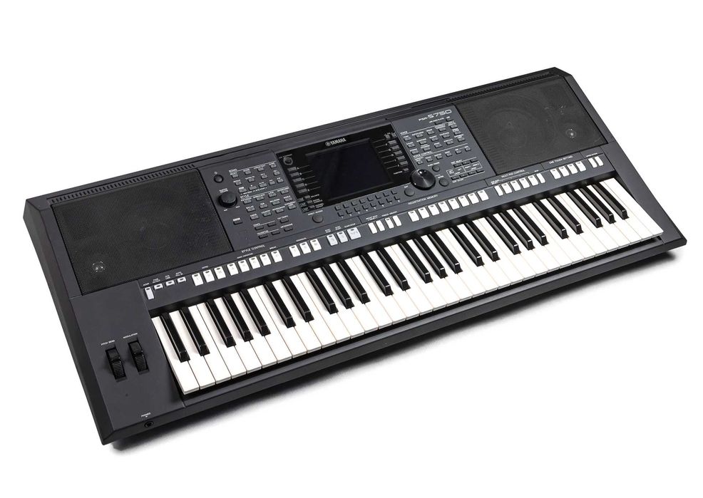 Yamaha PSR S750 - keyboard