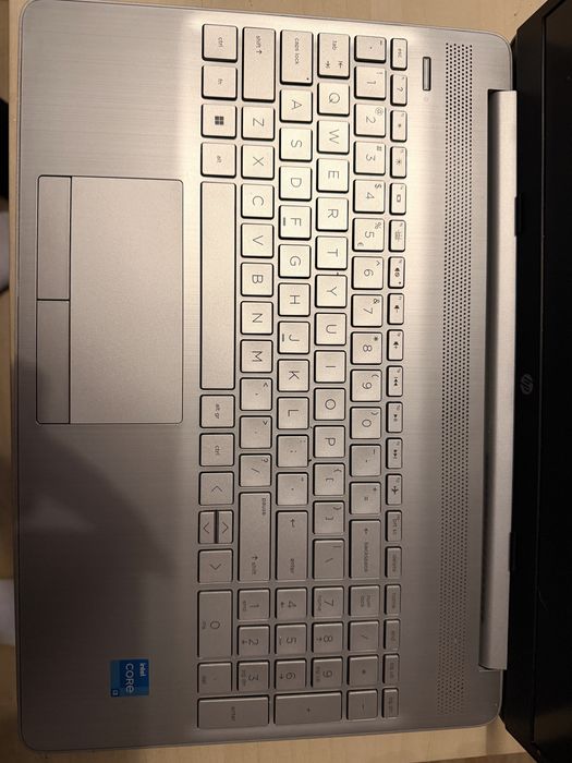 Laptop HP 15-dw3123nw - jak nowy