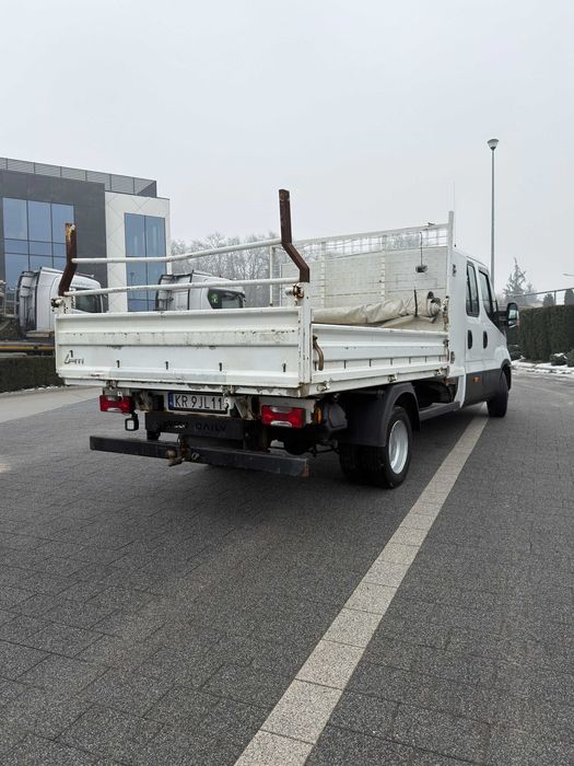 IVECO 35c14 / 2017 / 229 tys km / wywrotka / doka / 6 osób