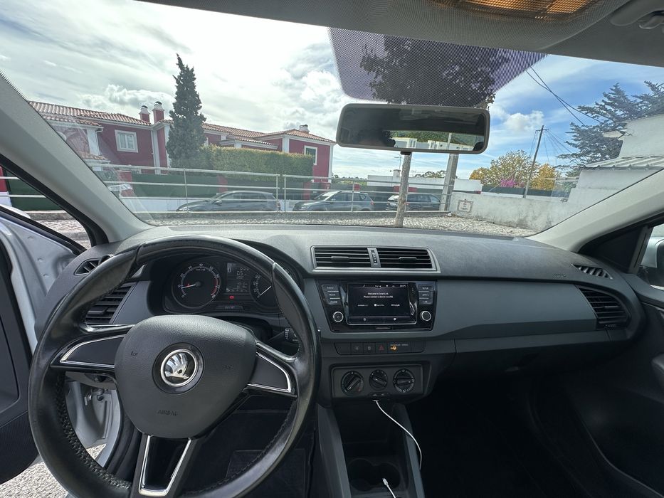 Skoda Fabia 1.0 MPI | 2021 | 65.000 km | Nacional | 1.º Dono
