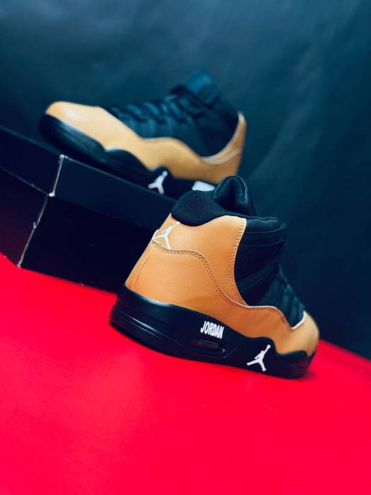 Кроссовки Nike Jordan Aura 3 Кожаные кросовки Найк Джордан / Жорики