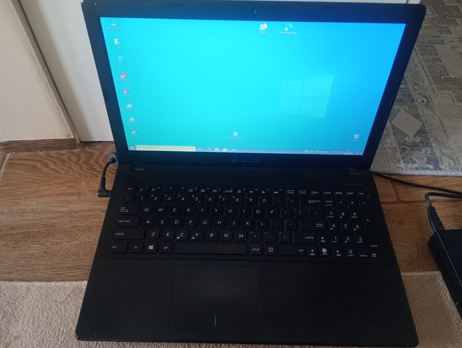 Laptop Asus 250gb dysk SSD 4gb Ram 15/6 cali