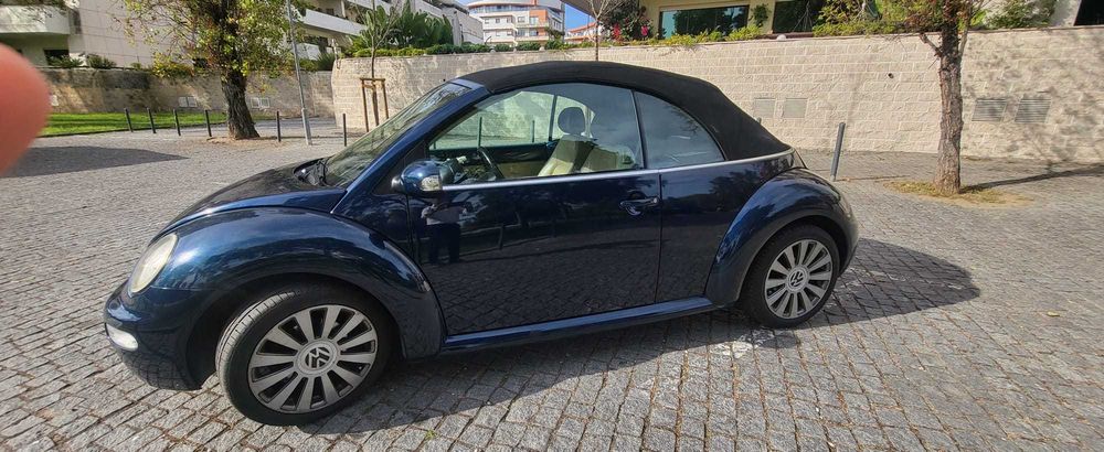 Automovel Volkswagen Beetle Cabriolet