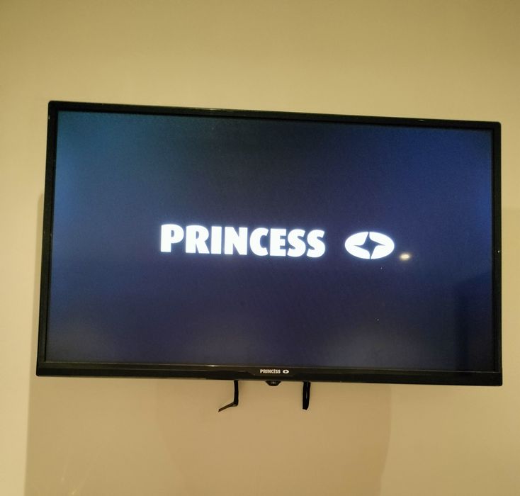 TV como nova( p/desocupar)