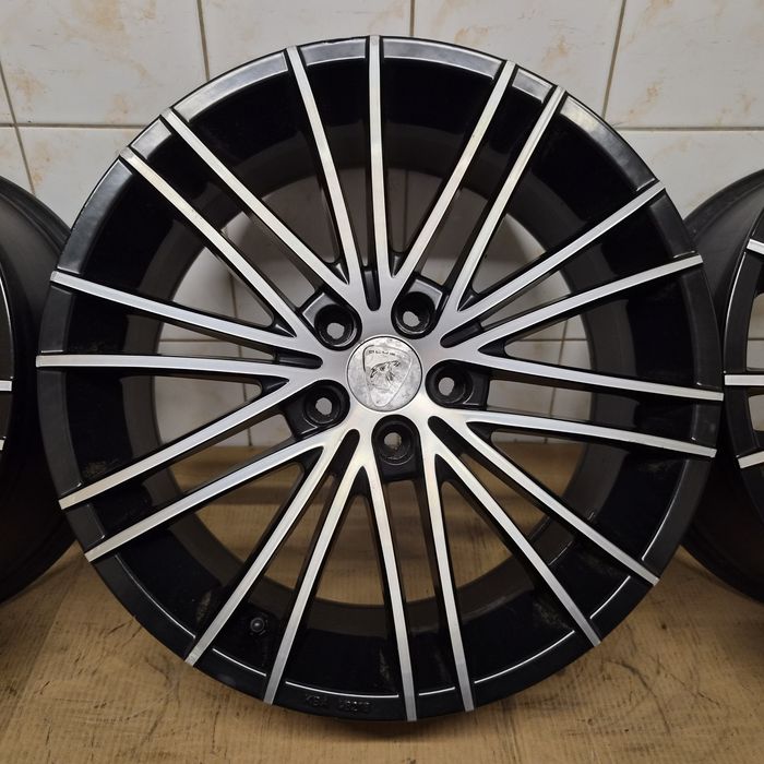 Felgi Aluett 18" 5x108 8Jx18EH2 ET45 Ford Volvo Peugeot Renault  + nakrętki