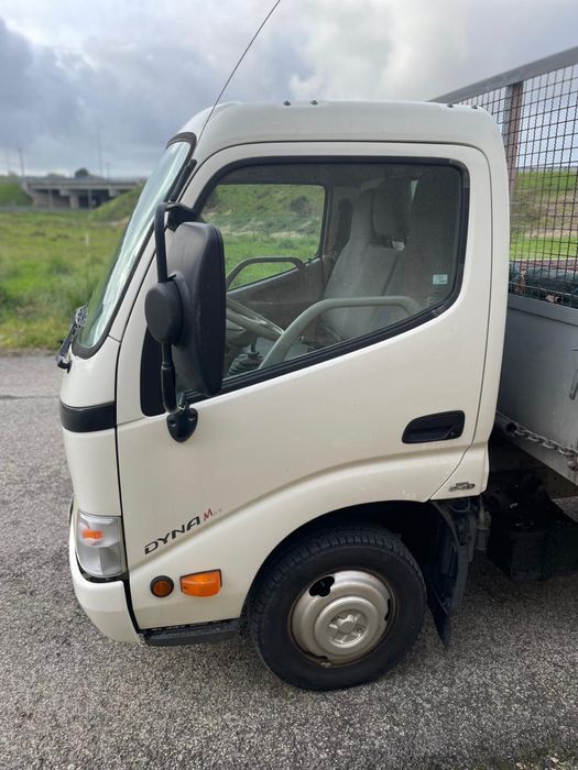 Toyota Dyna 3.0 D-4DViatura em perfeitas condicoes