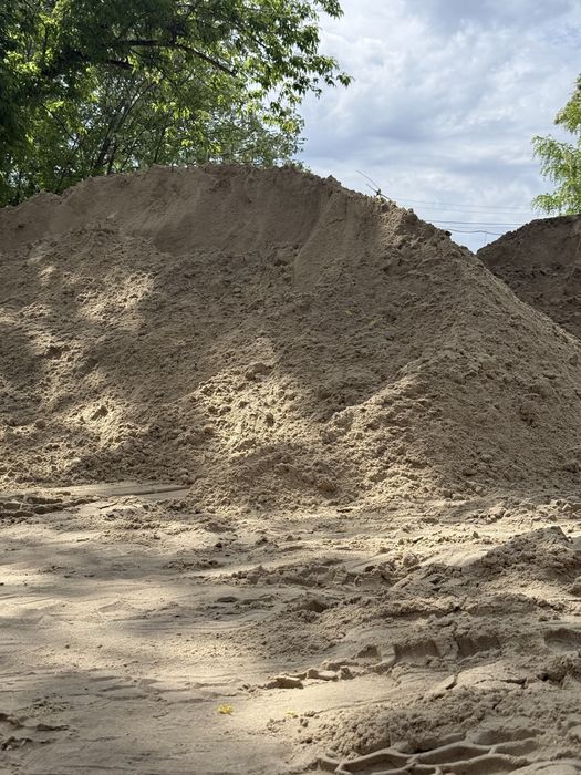 Пісок  від 5т до 25т. Щебінь Гравій Шлак. Песок Отсев Щебень Шлак