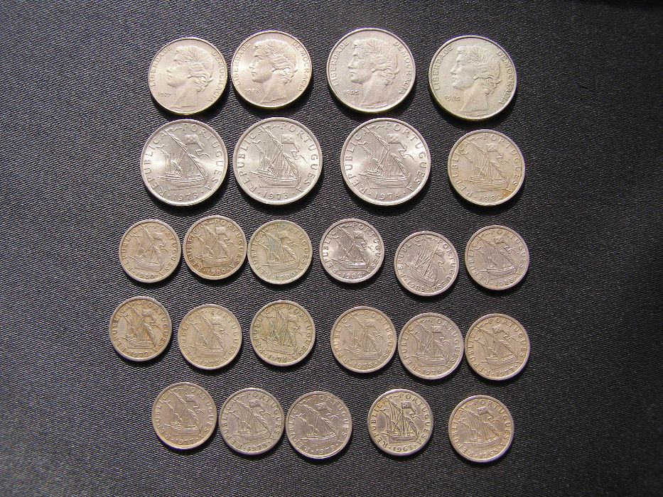 moedas correntes Escudos