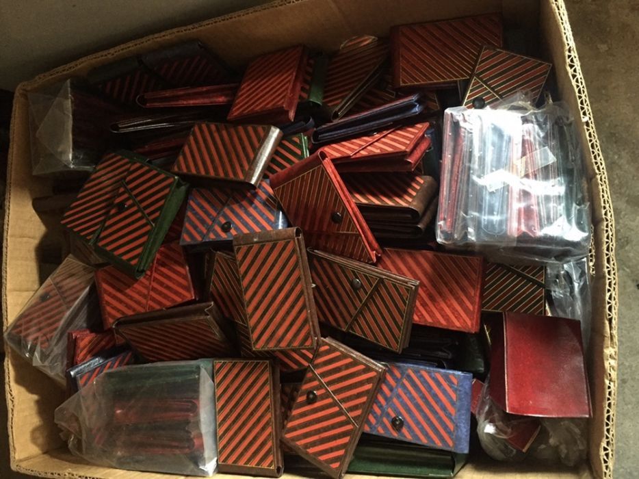 Carteiras para lenços de papel ou maços tabaco de 10 cigarros