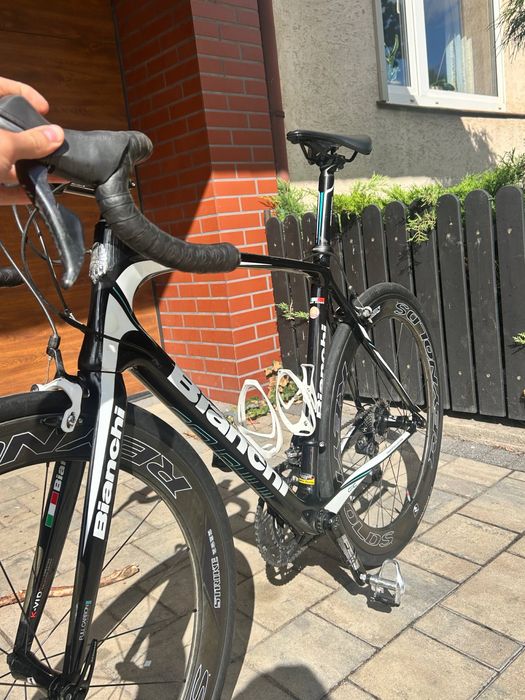 Bianchi Intenso Carbon rozm. 57 | Shimano Ultegra 2x11 | Koła Reynolds Strike SLG