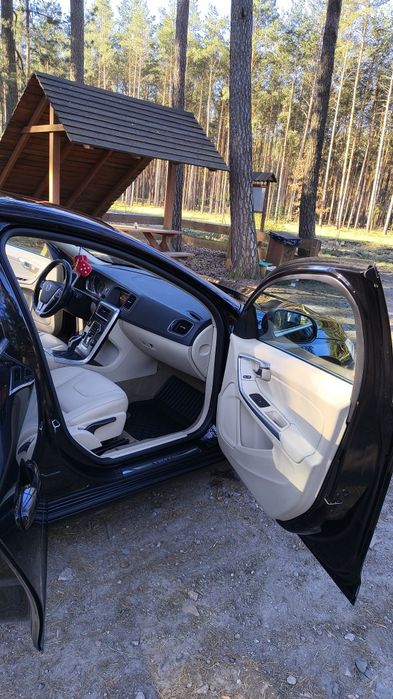 VOLVO 2014 V60 ..D4