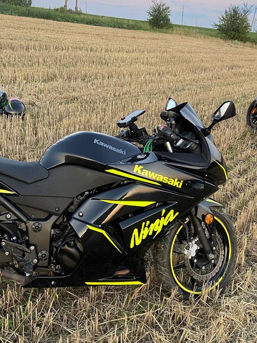 KAWASAKI ніндзя 250