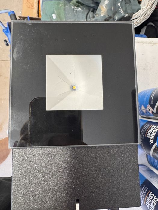 Nowa lampa zewnętrzna ścienna RZB – IP65