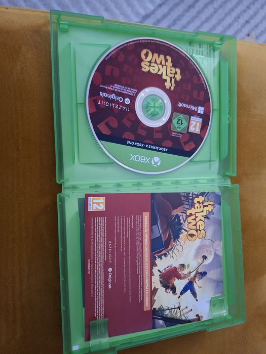 Gra It takes two xbox one