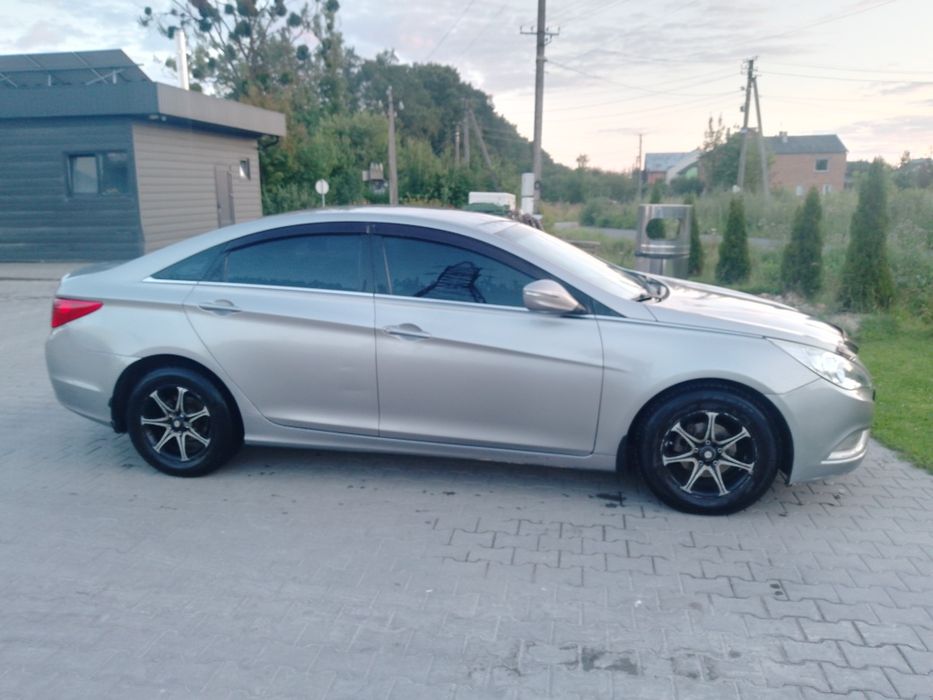Xyundaj Sonata 2011