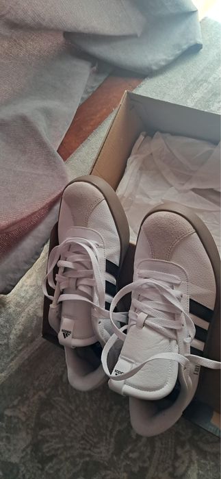 Tenis Adidas 43,5