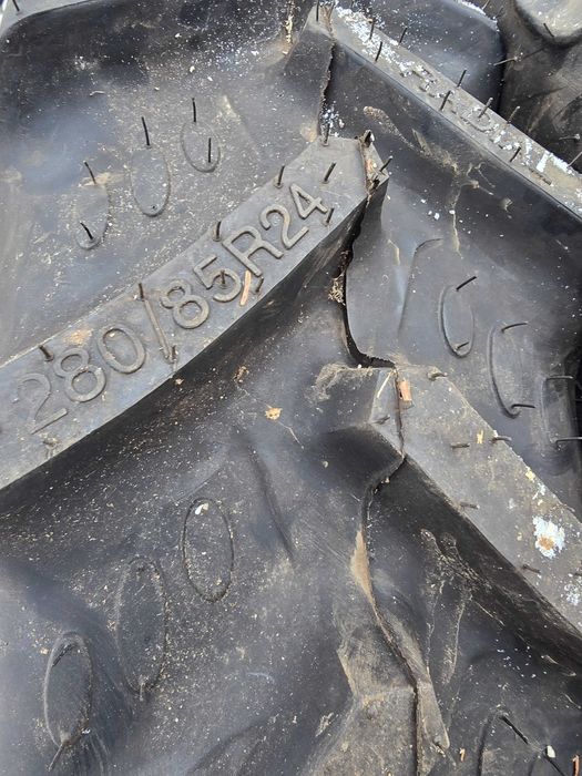 Sprzedam opony BKT 280/8524