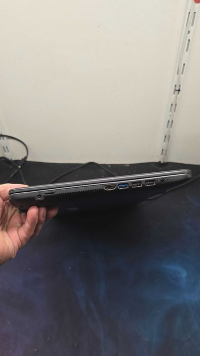 Portatil Asus i3, 8Gb DDR4, 250Gb SSD