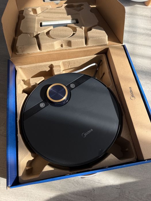 Миючий робот-пилосос Midea M7 Pro