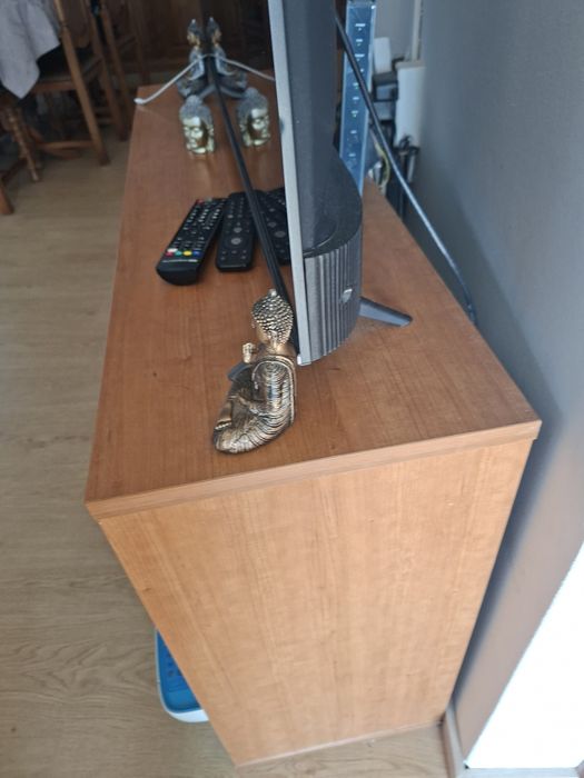 Estante de sala  em castanho