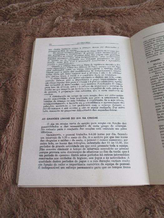 Livro- As creches