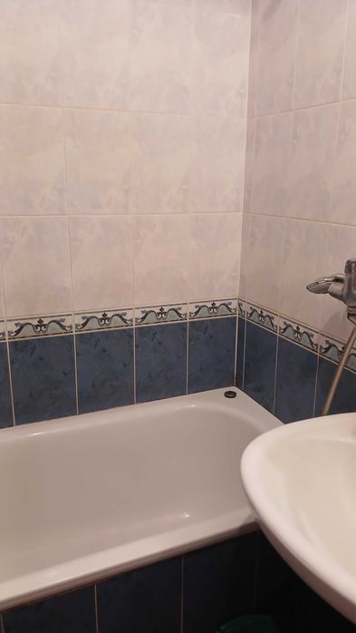 Сдаю в аренду комнату для девушки Космонавтов,ост Винграновского