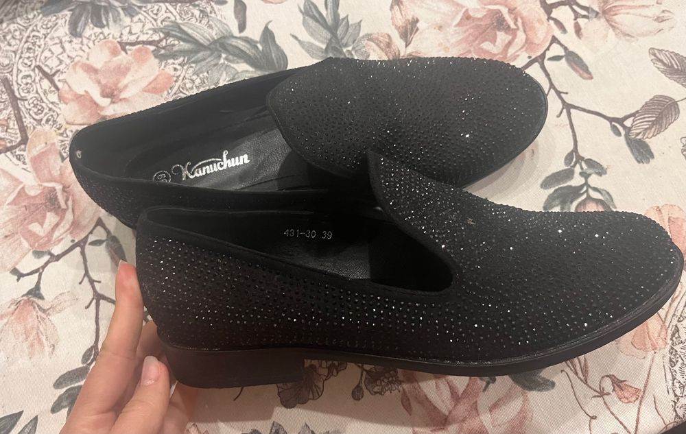 Мокасины женские замшевые со стразами