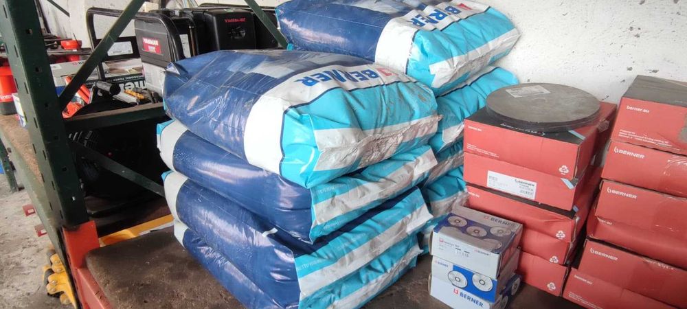 Lote Discos de rebarbadora, Areia absorvente, Luvas e óculos