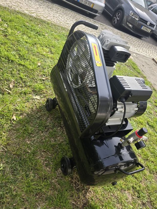 Compressor de 100  litros 8 bar novo