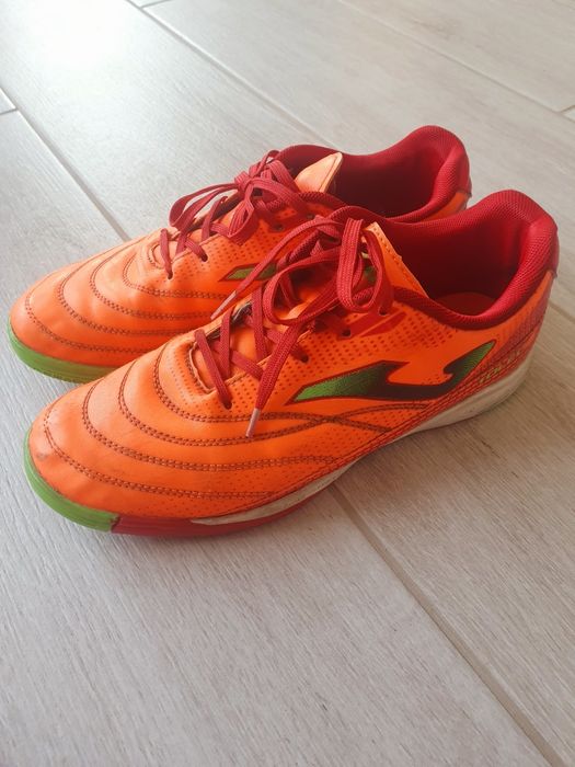 Футзалки "Joma" р. 38 і 39 (потребують ремонту)