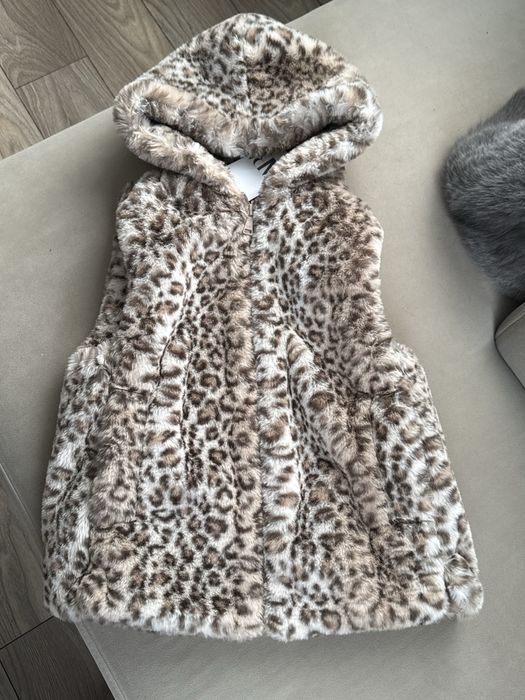 Безрукавка хутряна ZARA розмір 140см !Акційна ціна!