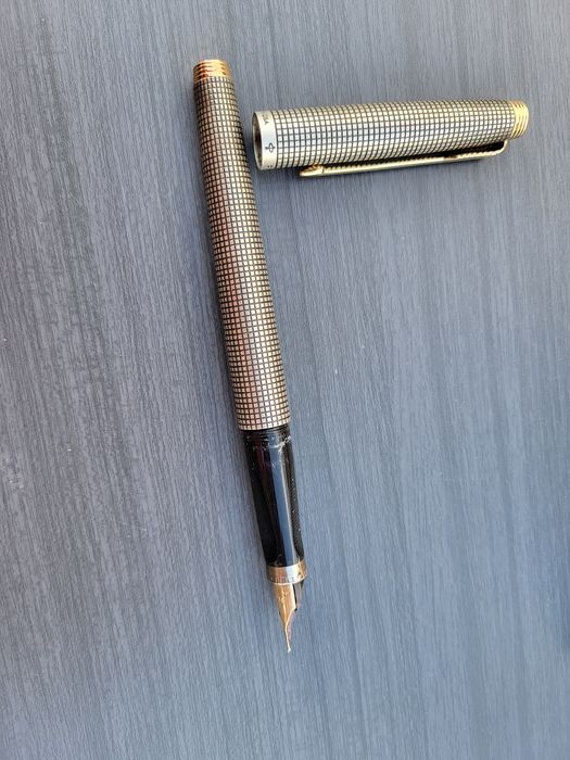 Caneta parker modelo Ciselé