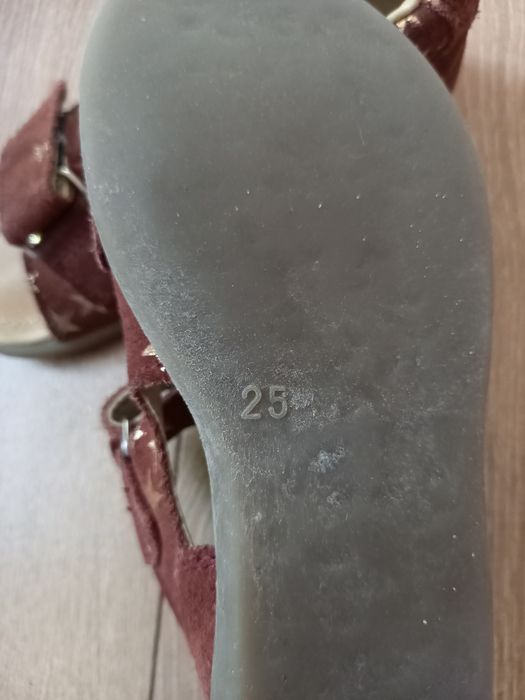 Buty dziewczęce 25