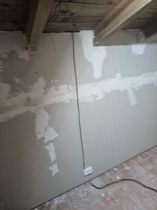 Manutenção quinta com alojamento  e alimentação